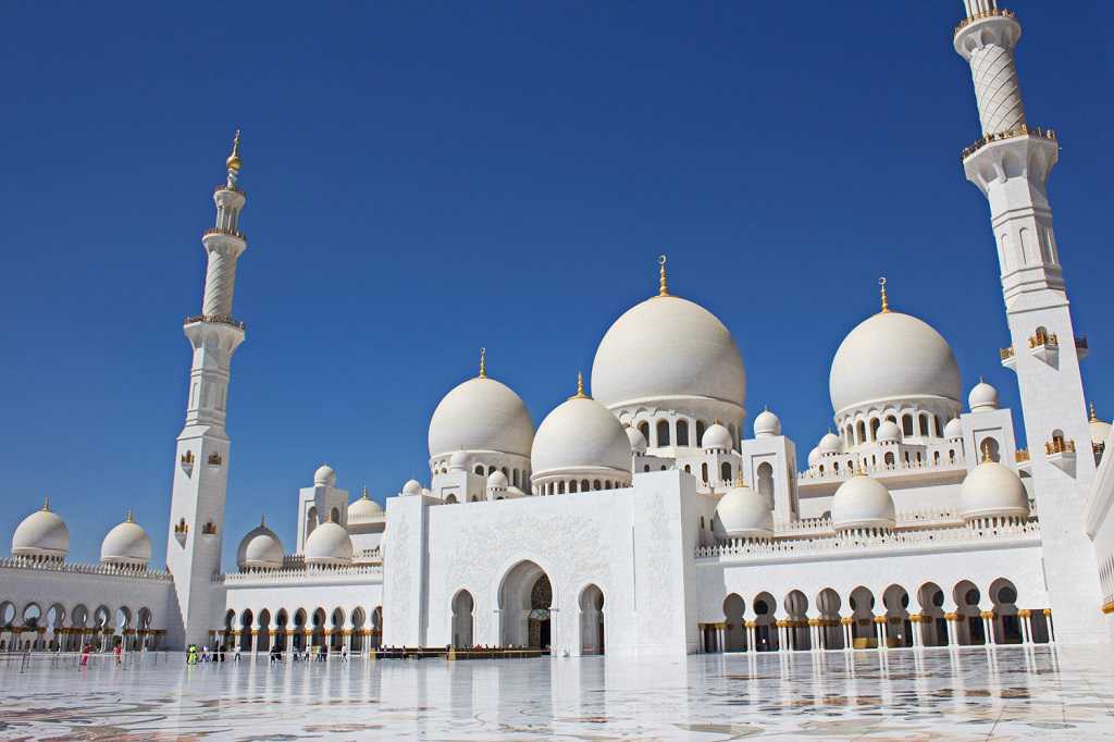 Celodenní výlet z Dubaje do Abu Dhabi a cena