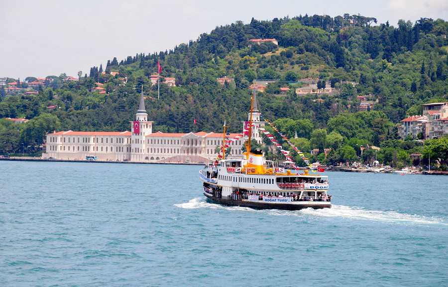 bosphorus-tour with private tour guide in istanbul