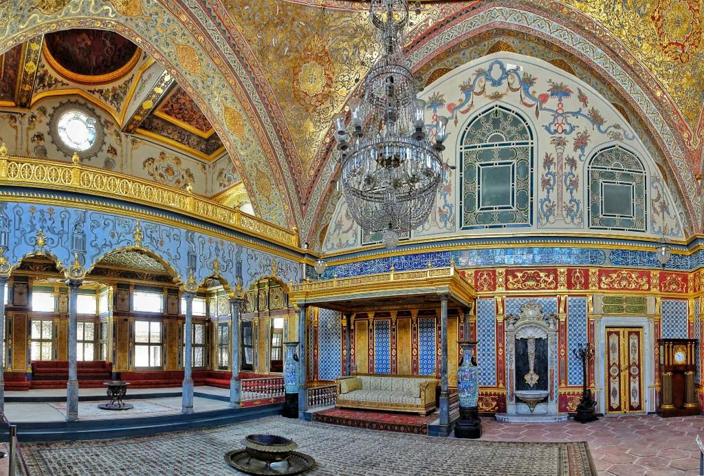 Istanbul city tour, topkapi palace, harem section
