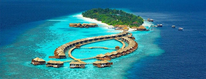 which island resort to stay in Maldive islands
