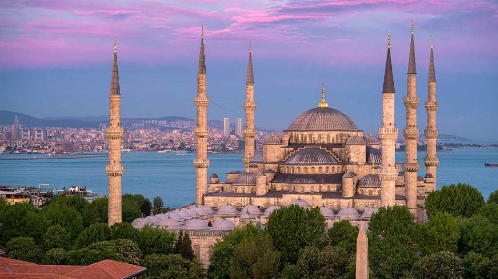 Wandeltocht Door Istanbul, Oude stadswandeling met officiële gids
